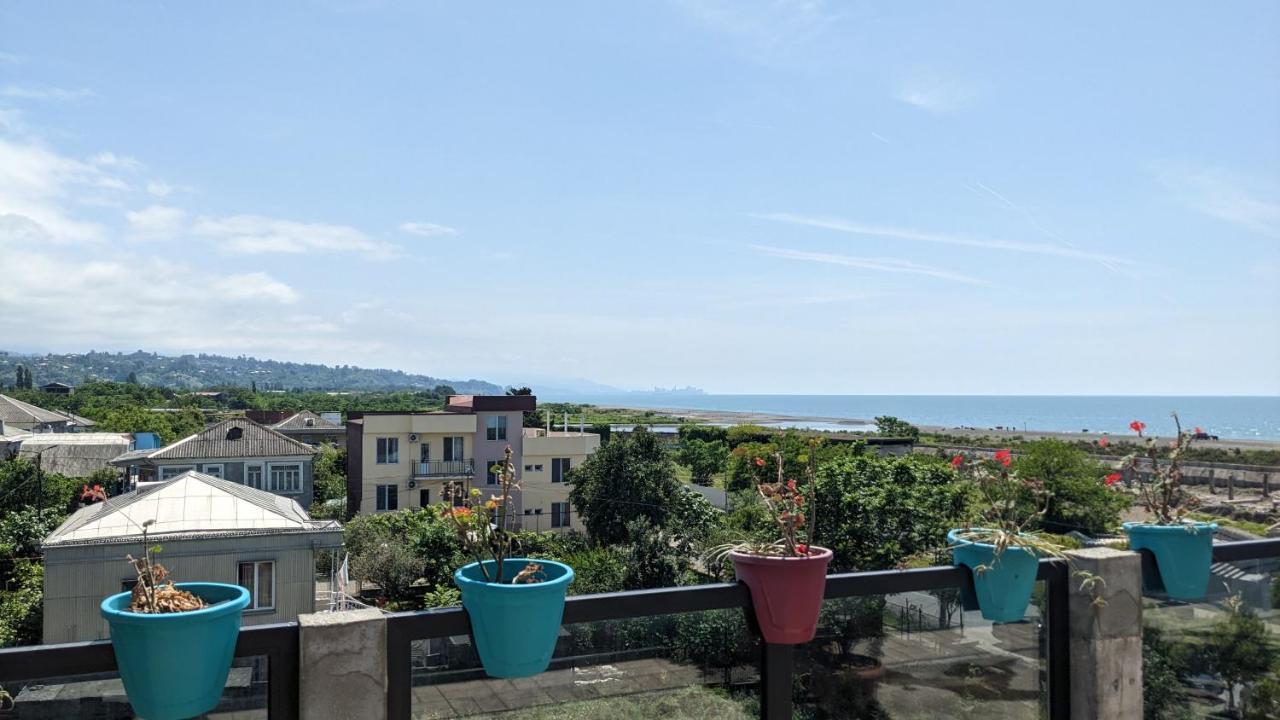 Tirkius House Hotell Kobuleti Eksteriør bilde
